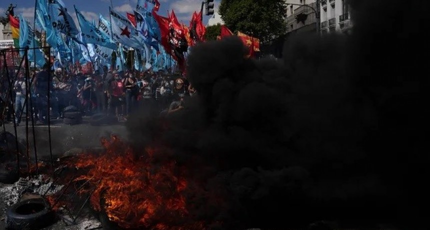 Los violentos de siempre: Partido Obrero, Polo Obrero, Movimiento de Trabajadores Socialistas (MTS), el Nuevo MAS y Libres del Sur