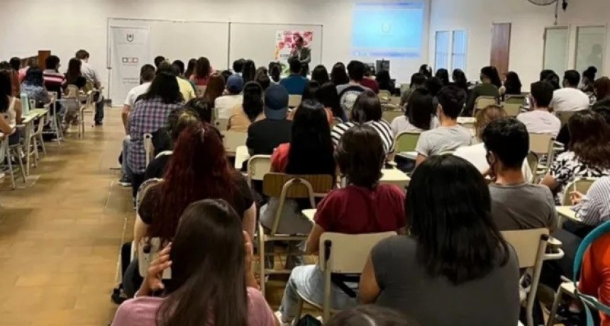 UNNE: estudiantes rechazan cursar con un condenado por el crimen de una mujer