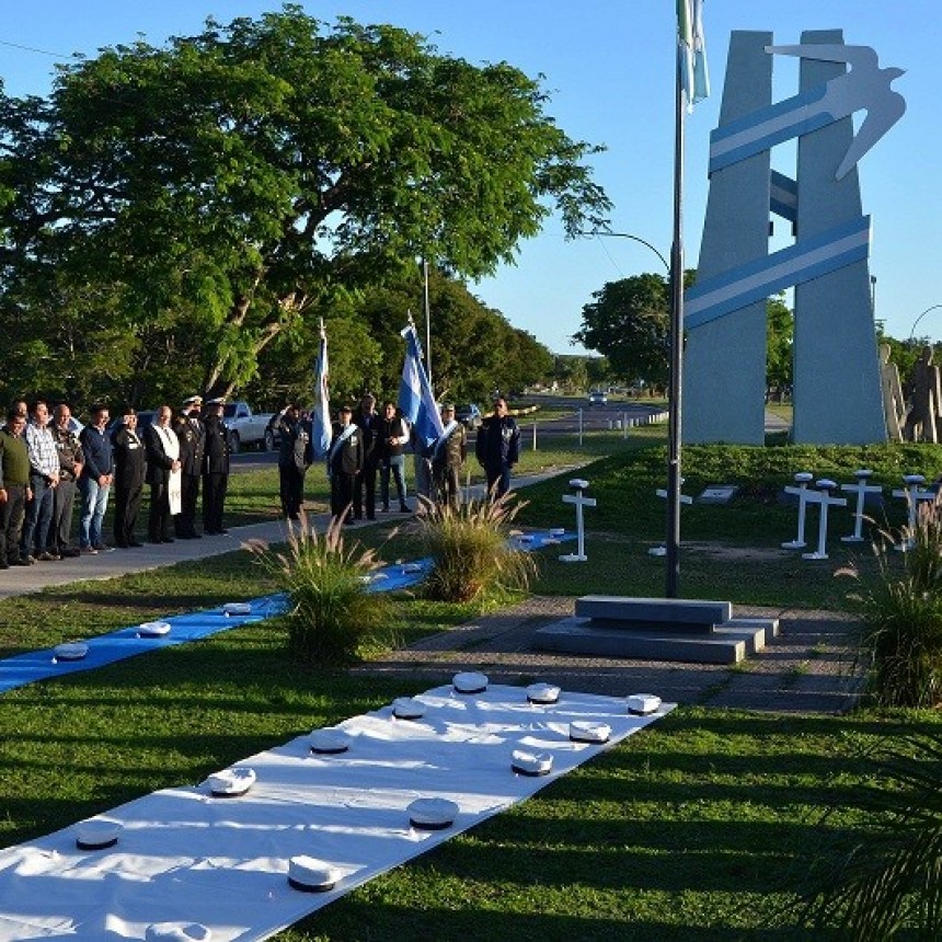 Homenaje a víctimas del hundimiento del ARA general Belgrano