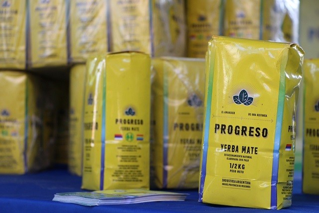 Cooperativa misionera presentó la yerba mate Progreso